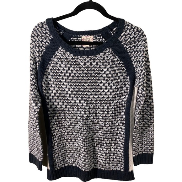 Hippie Rose Sweater. Size M. Navy and white. Really cute! - Picture 8 of 16